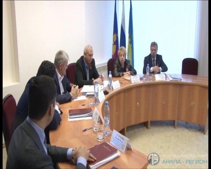 Главный финансовый документ города обсудили депутаты Анапы на 76-й сессии Совета