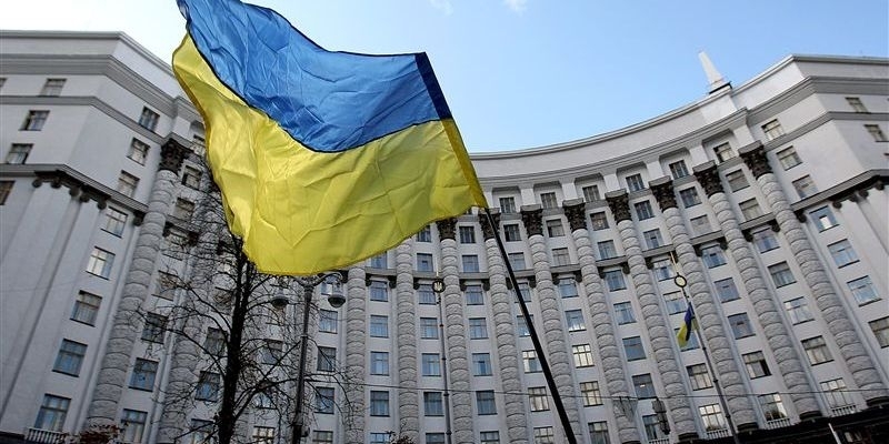 Власти Украины продолжают пополнять ряды правительства некомпетентными людьми