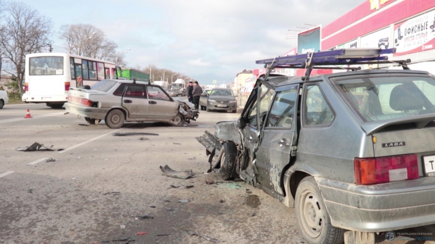 На Анапском шоссе авария унесла жизнь человека
